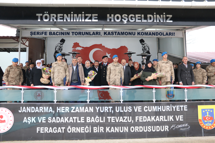 Kastamonu'da eğitimlerini tamamlayan uzman erbaşlar yemin etti